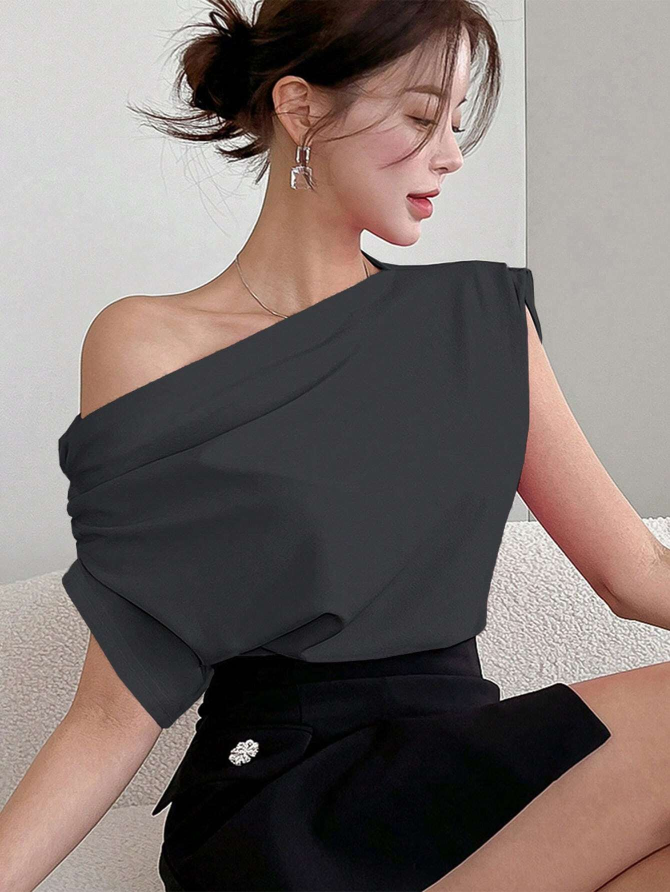 Blusa Feminina Assimétrica