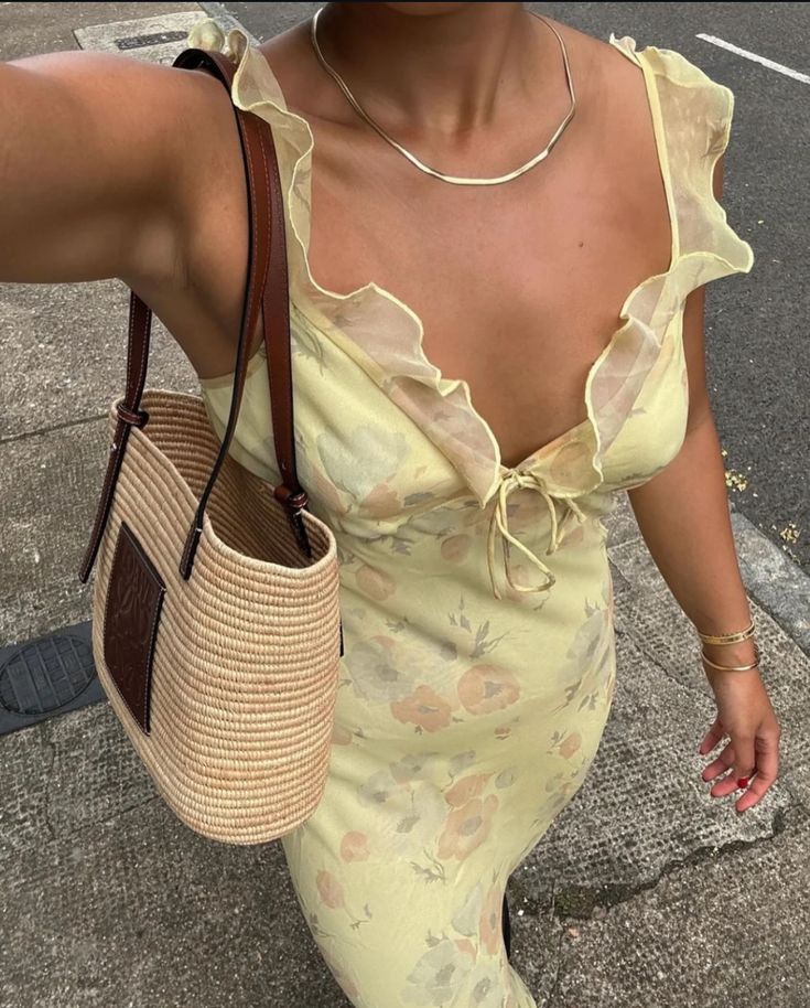 Vestido de Verão Feminino Amarelo Manteiga